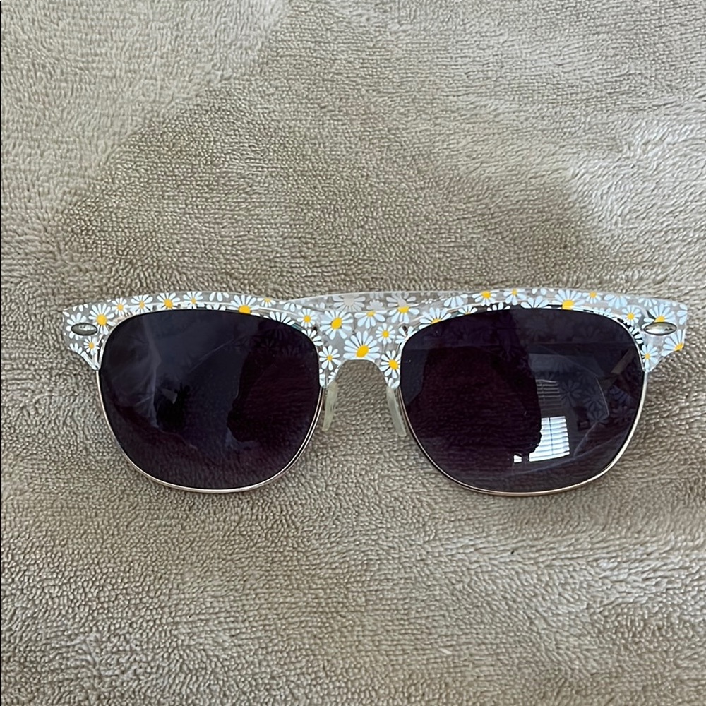 Adorable Daisy Floral Sunglasses
